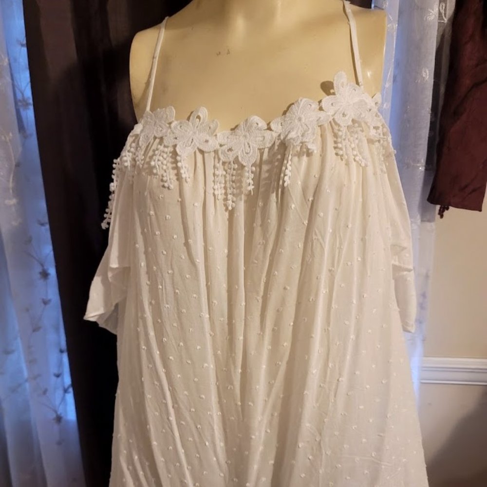 off shoulder top med